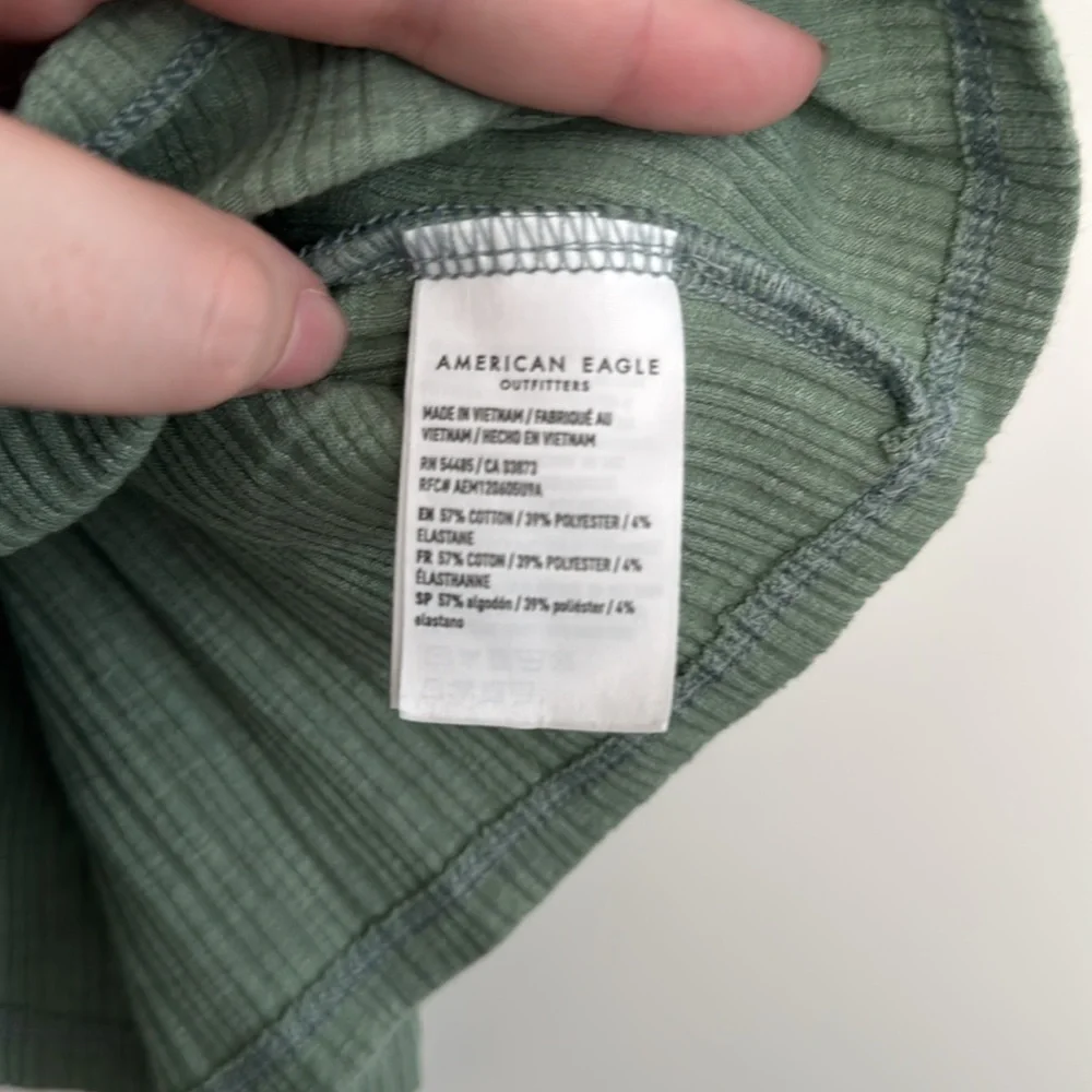American Eagle Crop Top Size S